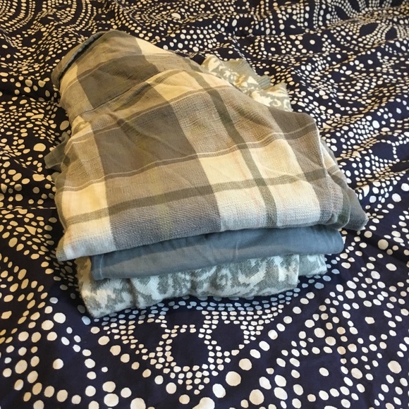 Bundle women’s clothing - Picture 1 of 8